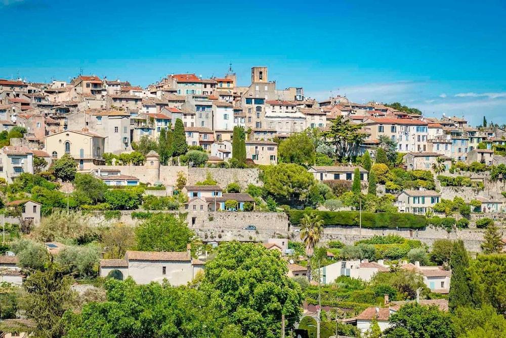 Hotel La Tour Carree - Grasse Sud à Peymeinade Extérieur photo