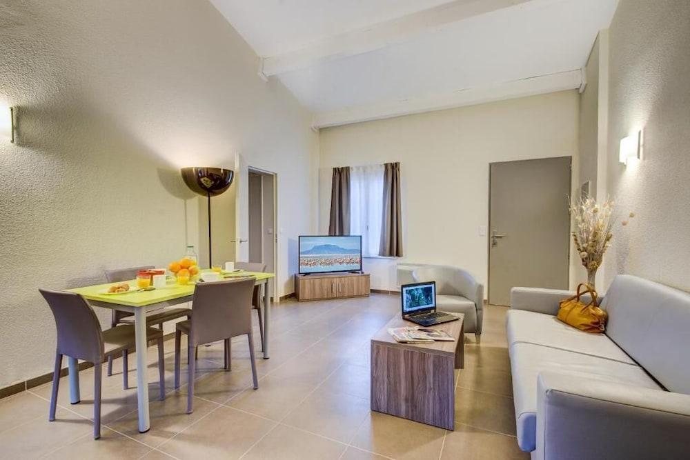 Hotel La Tour Carree - Grasse Sud à Peymeinade Extérieur photo